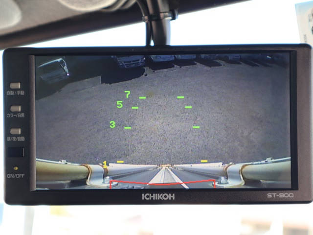 三菱ふそうキャンターアルミバン小型（2t・3t）[写真19]