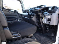 三菱ふそうキャンターアルミバン小型（2t・3t）[写真28]