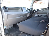 三菱ふそうキャンターアルミバン小型（2t・3t）[写真30]