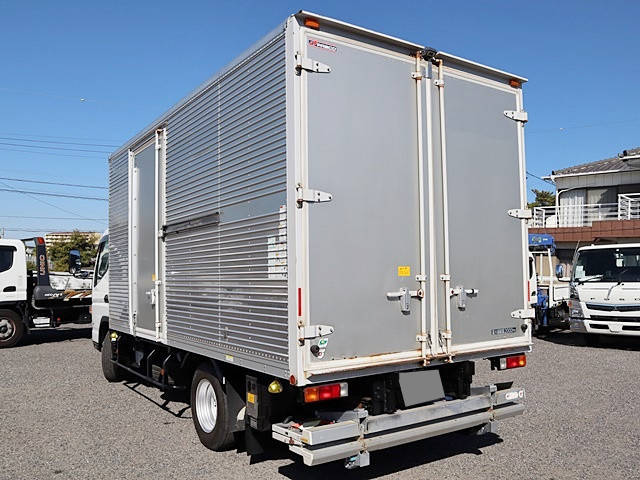 三菱ふそうキャンターアルミバン小型（2t・3t）[写真08]