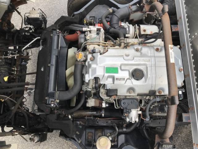 三菱ふそうキャンターアルミバン小型（2t・3t）[写真23]