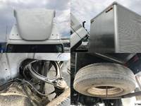 三菱ふそうキャンターアルミバン小型（2t・3t）[写真27]