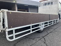 三菱ふそうキャンター平ボディ小型（2t・3t）[写真12]