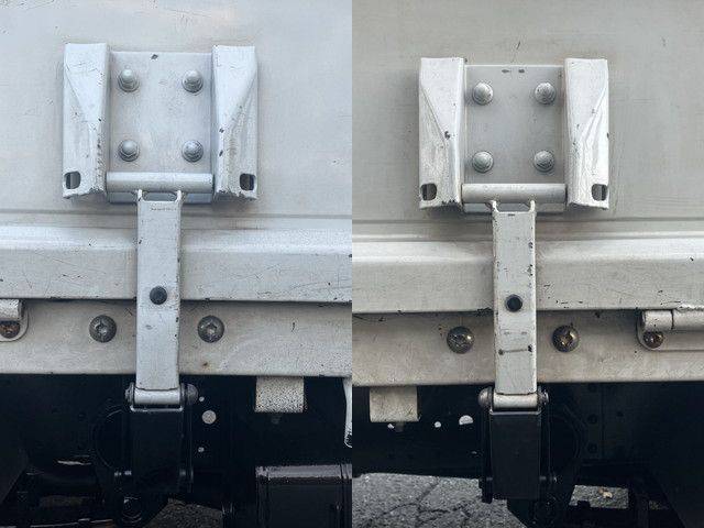 三菱ふそうキャンター平ボディ小型（2t・3t）[写真13]