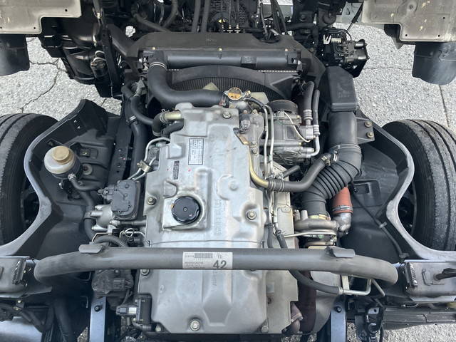 三菱ふそうキャンター平ボディ小型（2t・3t）[写真20]