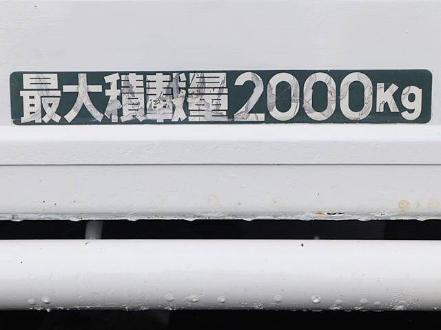 三菱ふそうキャンター平ボディ小型（2t・3t）[写真14]