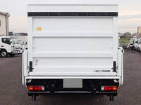 三菱ふそうキャンター平ボディ小型（2t・3t）[写真04]