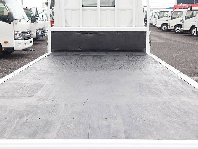 三菱ふそうキャンター平ボディ小型（2t・3t）[写真07]