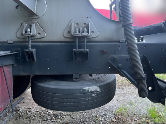 日野プロフィアバルク車（粉粒体運搬車）大型（10t）[写真18]