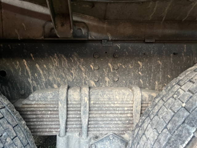 日野プロフィアバルク車（粉粒体運搬車）大型（10t）[写真21]