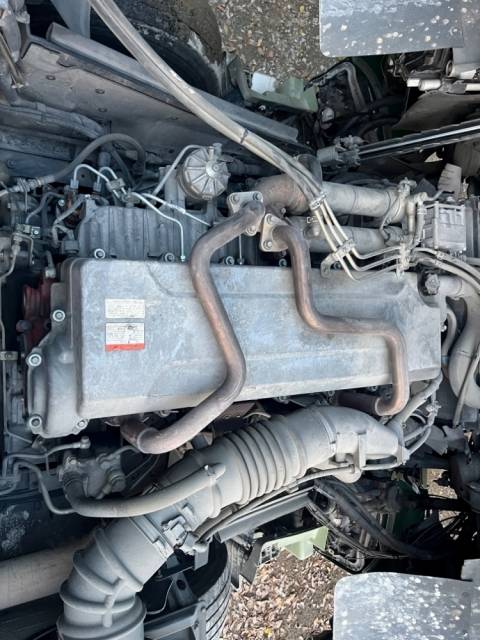 日野プロフィアバルク車（粉粒体運搬車）大型（10t）[写真25]