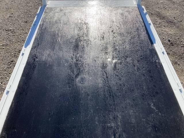 三菱ふそうキャンター平ボディ小型（2t・3t）[写真12]