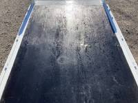 三菱ふそうキャンター平ボディ小型（2t・3t）[写真12]