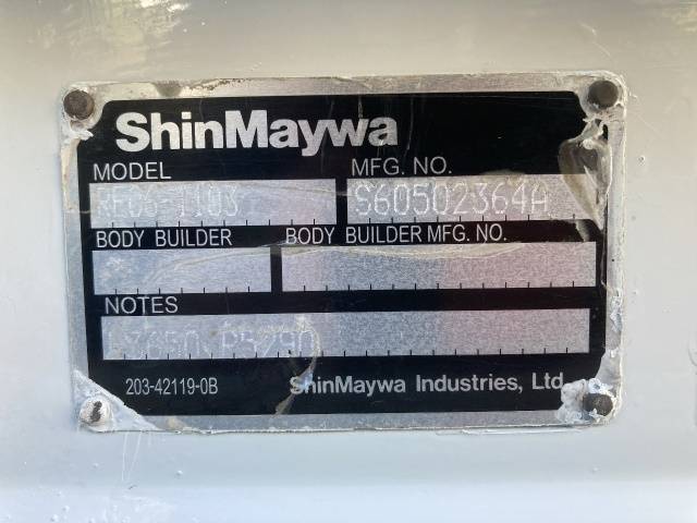 三菱ふそうキャンター平ボディ小型（2t・3t）[写真19]