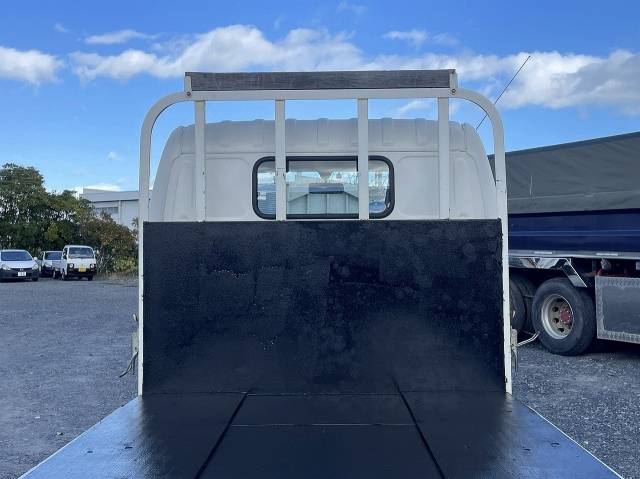 トヨタトヨエース平ボディ小型（2t・3t）[写真11]