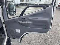 トヨタトヨエース平ボディ小型（2t・3t）[写真26]