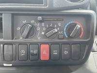 トヨタトヨエース平ボディ小型（2t・3t）[写真35]