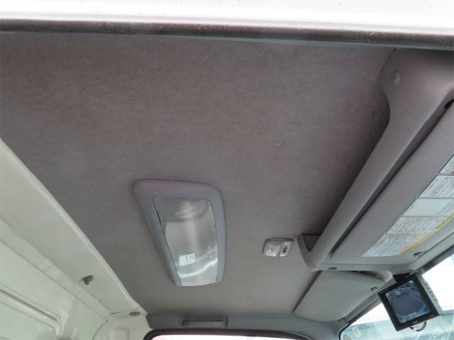 いすゞエルフアルミバン小型（2t・3t）[写真19]