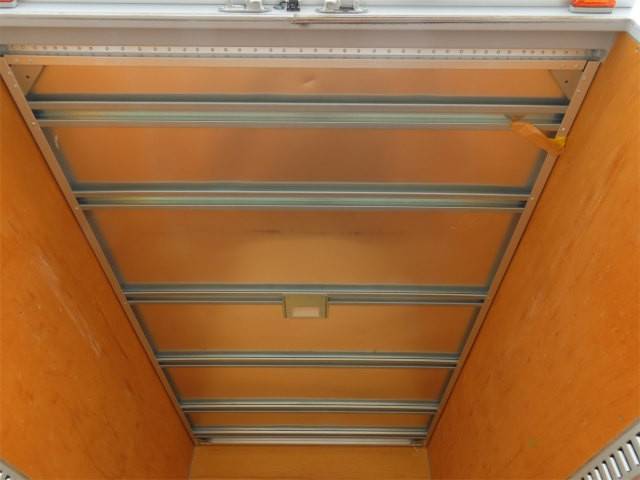 いすゞエルフアルミバン小型（2t・3t）[写真22]