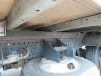 いすゞエルフアルミバン小型（2t・3t）[写真31]