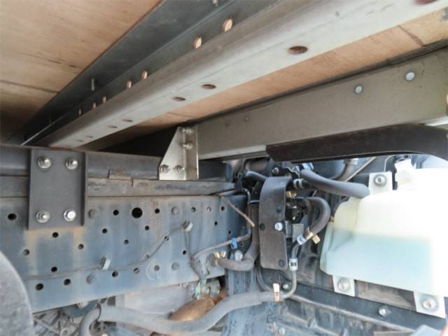 いすゞエルフアルミバン小型（2t・3t）[写真34]