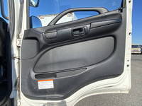 日野レンジャーセルフクレーン4段増トン（6t・8t）[写真27]