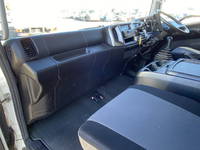 日野レンジャーセルフクレーン4段増トン（6t・8t）[写真32]