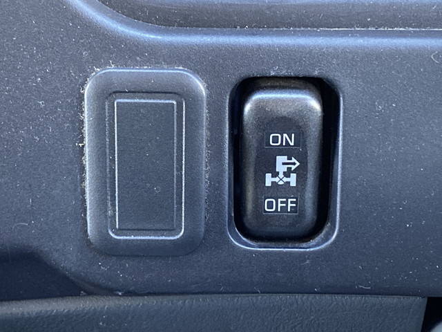 三菱ふそうスーパーグレート深ダンプ（土砂禁ダンプ）大型（10t）[写真32]