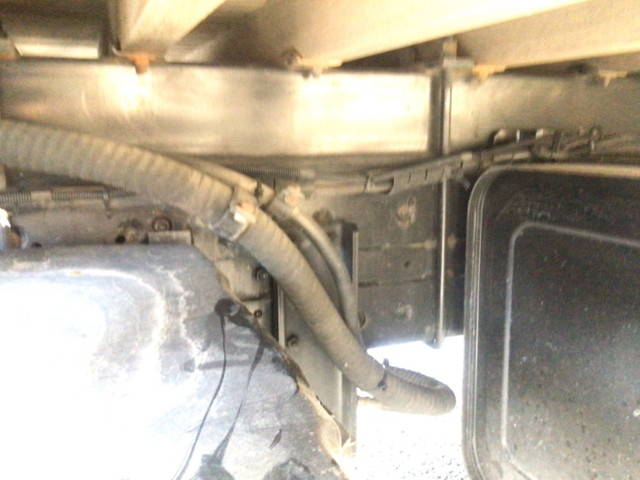 UDトラックスコンドルクレーン4段増トン（6t・8t）[写真19]