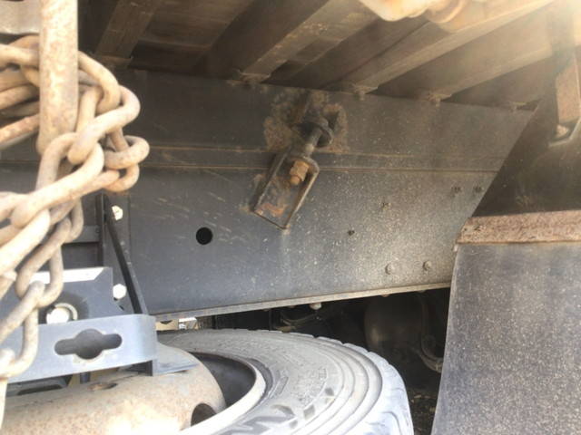 UDトラックスコンドルクレーン4段増トン（6t・8t）[写真22]