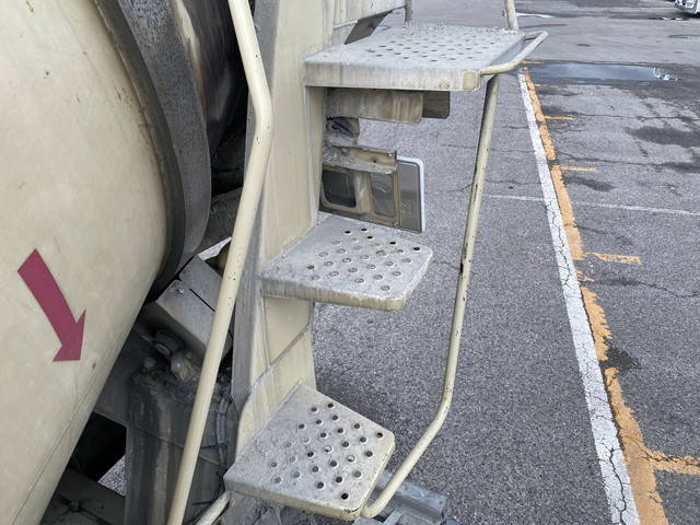 日野プロフィアミキサー車（コンクリートミキサー）大型（10t）[写真12]