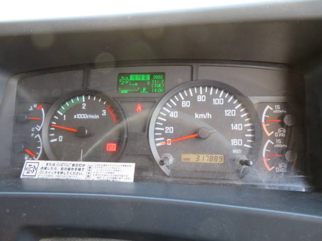 いすゞフォワード深ダンプ（土砂禁ダンプ）増トン（6t・8t）[写真12]