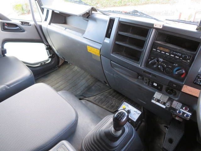 いすゞフォワード深ダンプ（土砂禁ダンプ）増トン（6t・8t）[写真15]