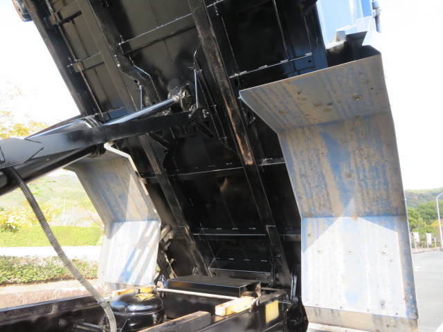 いすゞフォワード深ダンプ（土砂禁ダンプ）増トン（6t・8t）[写真38]