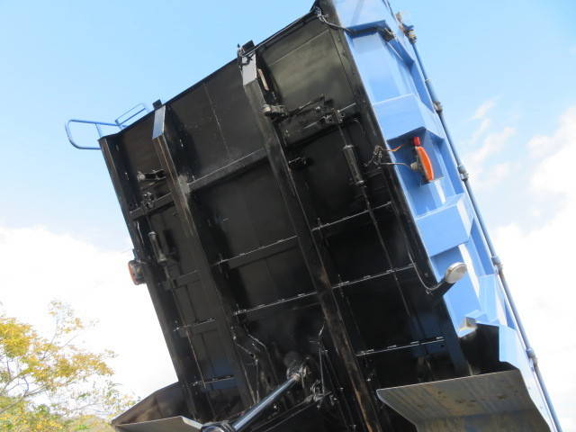 いすゞフォワード深ダンプ（土砂禁ダンプ）増トン（6t・8t）[写真39]