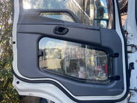 三菱ふそうスーパーグレートアルミウイング大型（10t）[写真27]