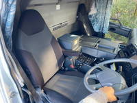 三菱ふそうスーパーグレートアルミウイング大型（10t）[写真30]