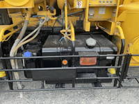 いすゞギガ汚泥吸引車大型（10t）[写真13]