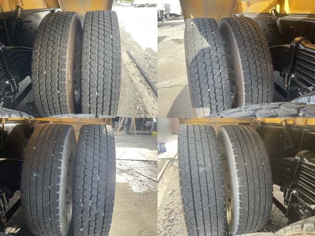 いすゞギガ汚泥吸引車大型（10t）[写真15]