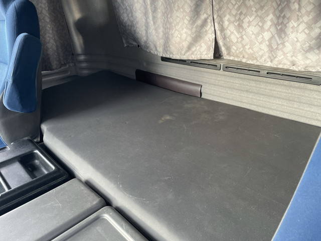 いすゞギガ汚泥吸引車大型（10t）[写真28]