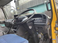 いすゞギガ汚泥吸引車大型（10t）[写真30]