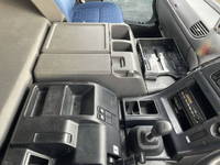 いすゞギガ汚泥吸引車大型（10t）[写真34]