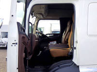 日野レンジャーアルミウイング中型（4t）[写真09]