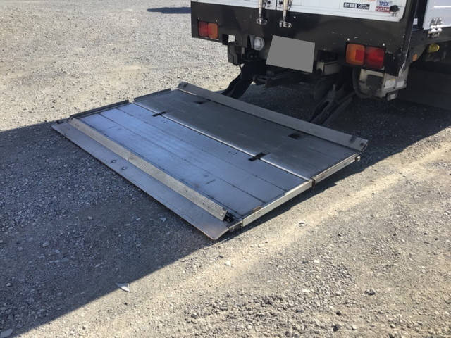 日野レンジャー冷蔵冷凍ウイング増トン（6t・8t）[写真16]