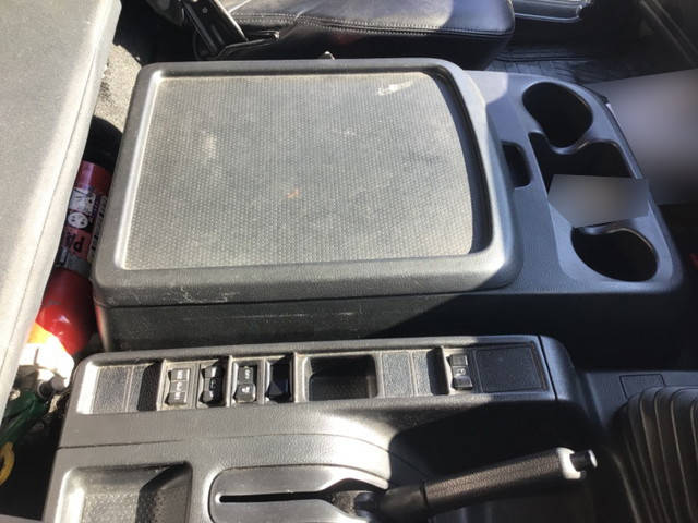 日野レンジャー冷蔵冷凍ウイング増トン（6t・8t）[写真34]