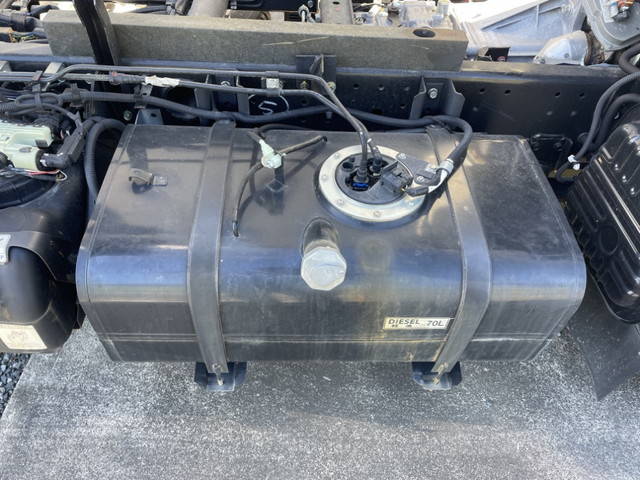 三菱ふそうキャンターダンプ小型（2t・3t）[写真19]