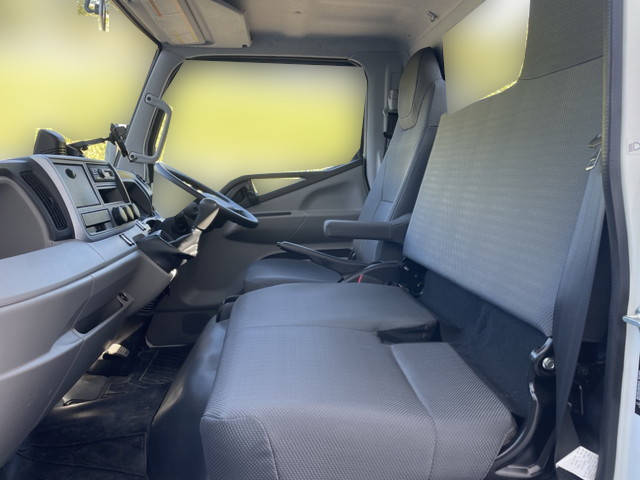 三菱ふそうキャンターダンプ小型（2t・3t）[写真28]