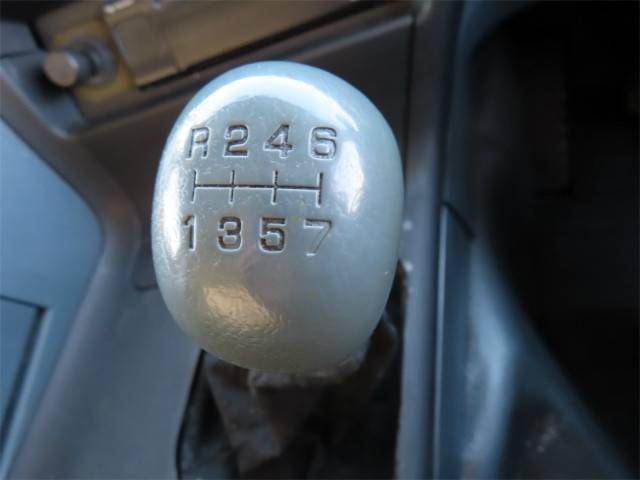 三菱ふそうスーパーグレートコンテナ専用車大型（10t）[写真12]