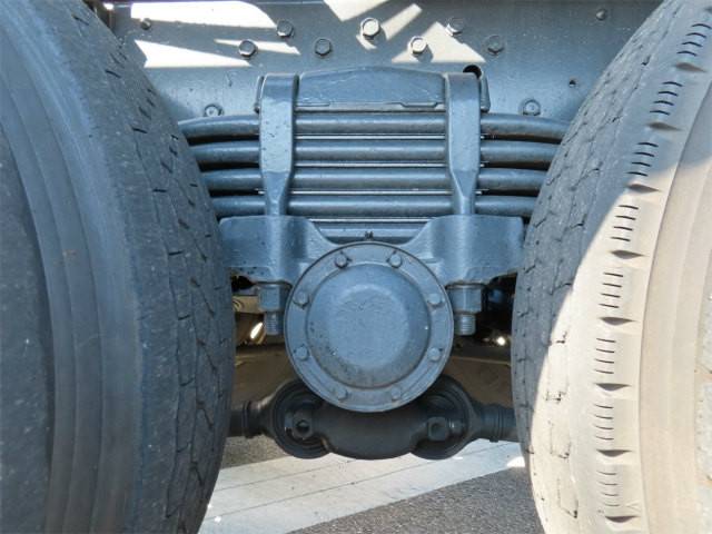 三菱ふそうスーパーグレートコンテナ専用車大型（10t）[写真35]