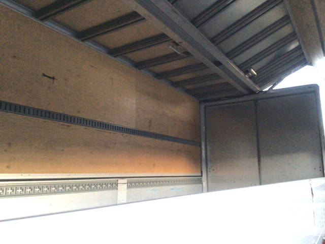 日野レンジャーアルミウイング中型（4t）[写真11]